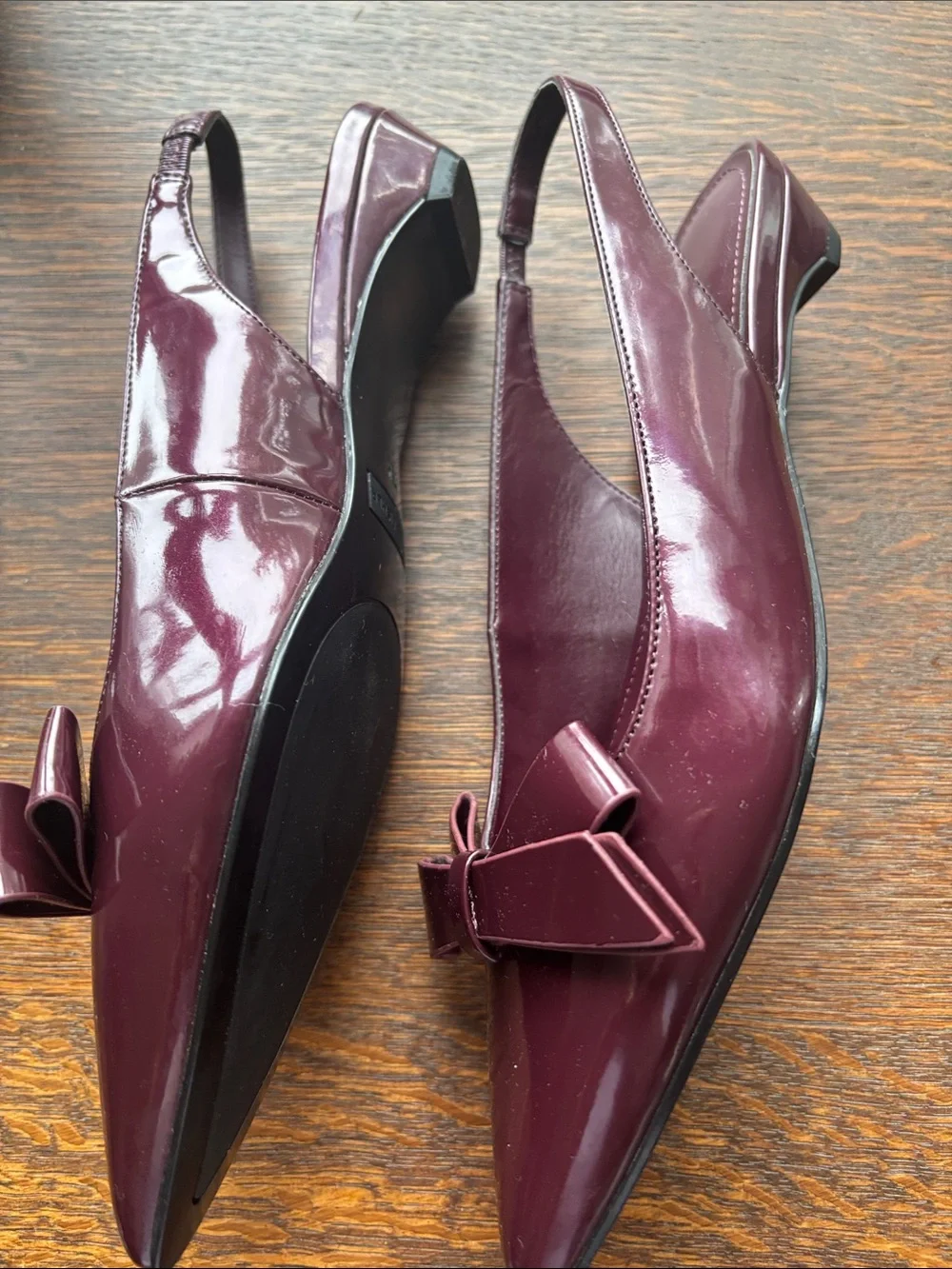 Marc Fisher Patent Slingback Flats in Burgundy with Bow Accent like new